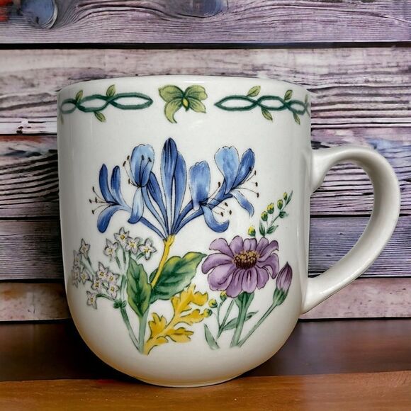 Thomson Pottery Floral Garden Iris Twist Garland Coffee Mug - Picture 1 of 10